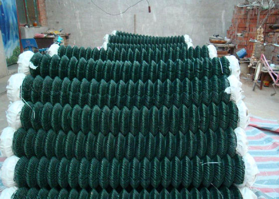 5mm Kim loại 4 chân Hàng rào liên kết chuỗi Pvc Hàng rào kim cương Bề mặt mịn