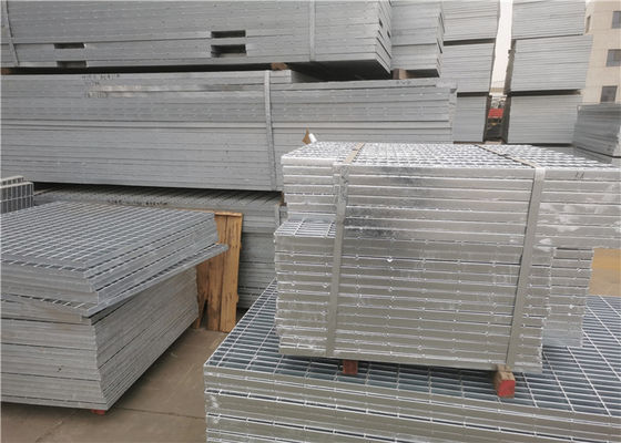 Nền tảng cầu thang răng cưa Lưới thép mạ kẽm nhúng nóng 3X30