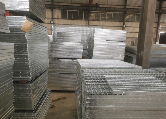 Q235 Tấm lưới thép mạ kẽm nhúng nóng được khóa áp lực cho nhà kho