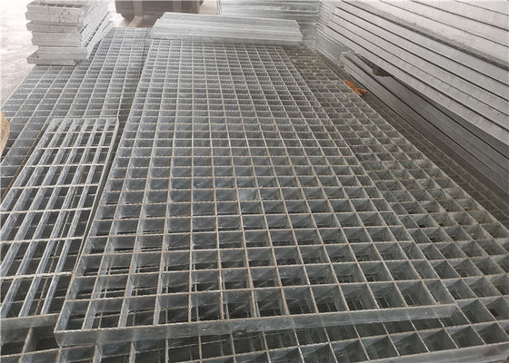 Q235 Đường lái xe bằng thép hình chữ nhật Lưới 90mm Chống ăn mòn