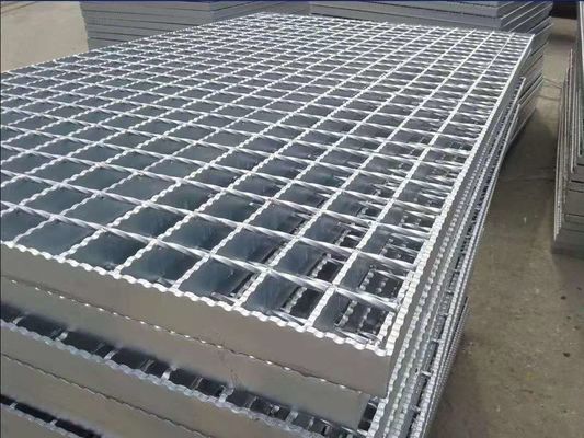 Lưới thép hàn mạ kẽm 30 * 100mm Đường đi bộ ngoài trời Grate kim loại