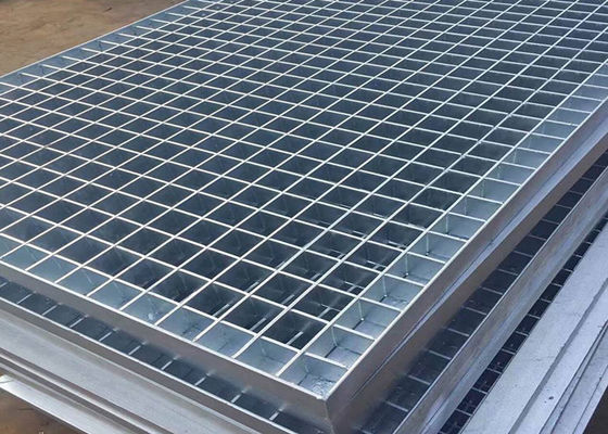 Chống gỉ Lưới thép hàn 32x5mm vuông răng cưa không trượt