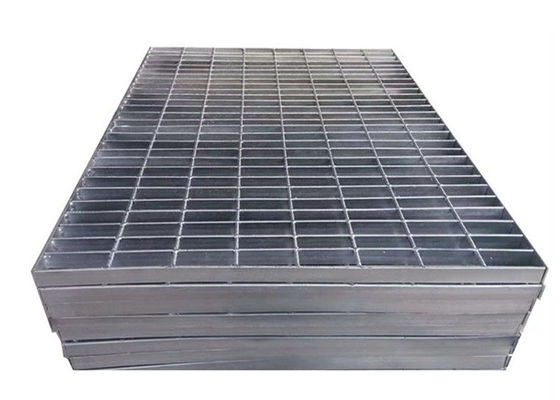 ISO9001 Chống rỉ sét Đường đi bộ bằng thép Lưới thép 8 * 8mm Lưới kim loại cho đường lái xe