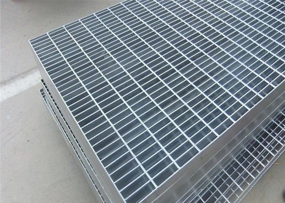 Chiều rộng 2m Chống trượt Q235 Lưới thép hạng nặng Hình răng