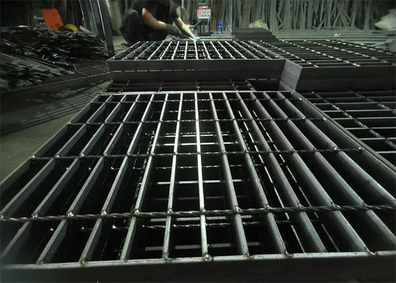 Nền tảng nhà xưởng Tấm lưới thép dày 8mm Mạ điện chống trượt