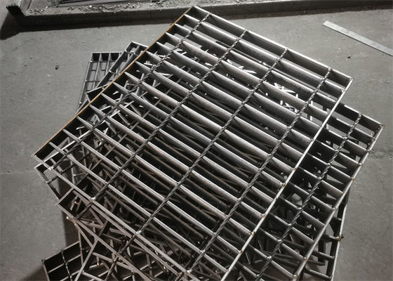 Nền tảng rửa xe Tấm lưới thép 50x4 Mm Chống ăn mòn