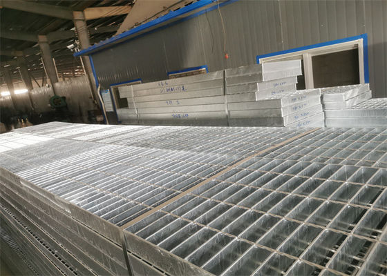 Nền tảng chống trượt Tấm lưới thép hàn 1000x6000mm Bảo vệ chống ăn mòn