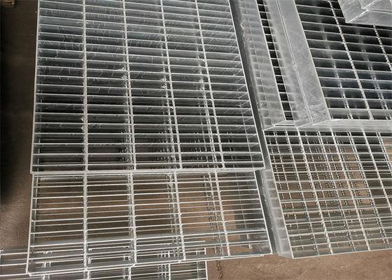 Ngăn ngừa rỉ sét Áp suất thép bị khóa Lưới thép cường độ cao 200mm
