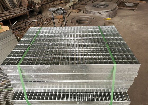 Ngăn ngừa rỉ sét Áp suất thép bị khóa Lưới thép cường độ cao 200mm