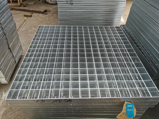 Tấm lưới thép mạ kẽm 32x3mm Được khóa cho lối đi trên đường lái xe