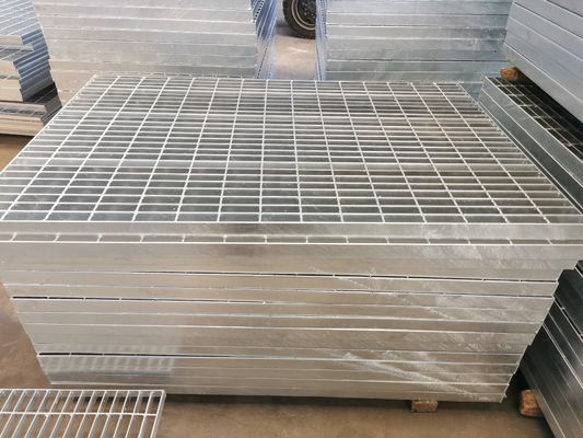 Cầu thang nhẹ không gỉ Treads Lưới thép tản nhiệt