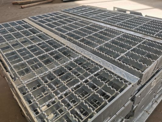 Mạ kẽm nhúng nóng ODM Lưới thép hợp chất Chiều rộng 1m Loại T4 Nhà máy ngoài trời