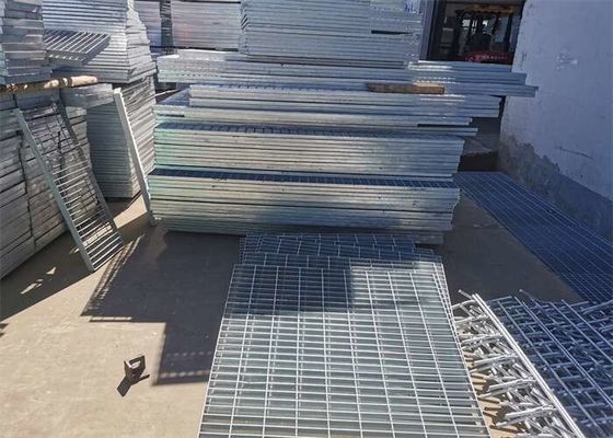 304 SS 316SS Đường lái xe bằng thép carbon Lưới lưới Chiều dài 12m Độ bền cao