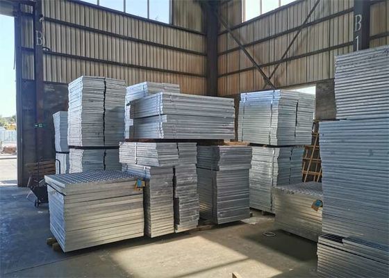 Vật liệu xây dựng lưới kim loại mạ kẽm nặng 3 X 25mm