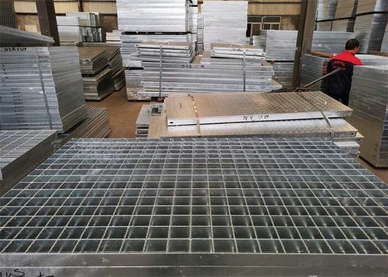 Hệ thống thoát nước cho đường lái xe hạng nặng dày 6mm Loại 25x3mm Kiểu răng cưa