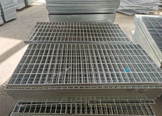 48 inch chống trượt Cầu thang Treads Thép lưới lối đi Nhà máy đã hoàn thành