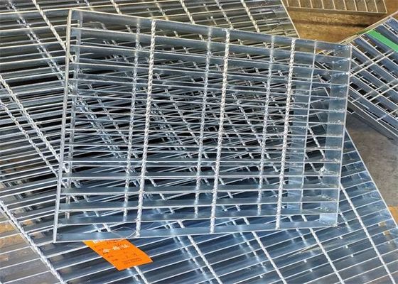 Hệ thống thoát nước thành phố Q345 Đường lái xe bằng thép Lưới mài kiểu răng cưa