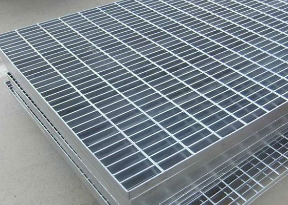 Tấm lưới kim loại mạ kẽm nhúng nóng Q235 nhẹ Tiêu chuẩn thép cacbon thấp A1011