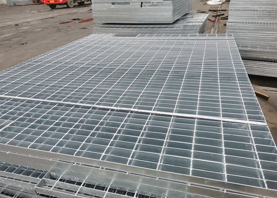 Cầu thang thép mạ kẽm nhúng nóng 1000mm * 300mm Vỉa hè bằng thép hàn