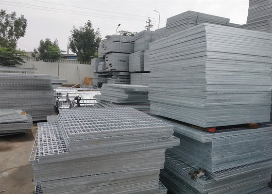 Nhà máy Bán nóng Dễ dàng lắp đặt Lưới thép hàn mạ kẽm cho kênh thoát nước