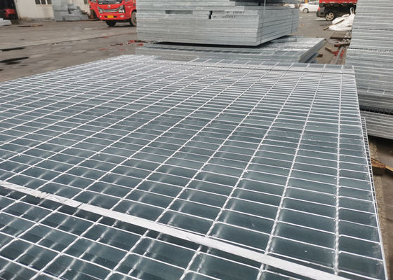 Cầu thang thép mạ kẽm nhúng nóng 1000mm * 300mm Vỉa hè bằng thép hàn