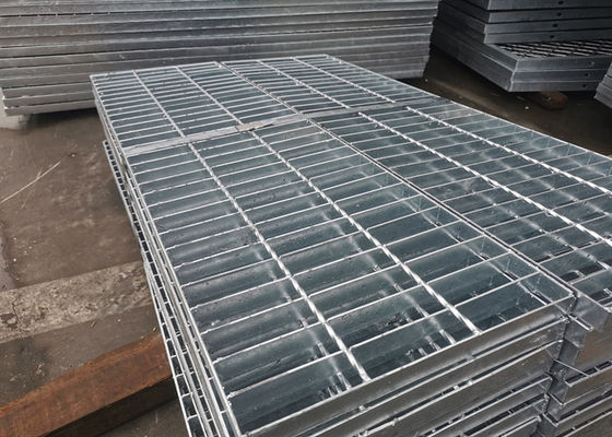 Thanh thép hàn dày 9mm Lưới thép mạ kẽm nhúng nóng Độ bền cao
