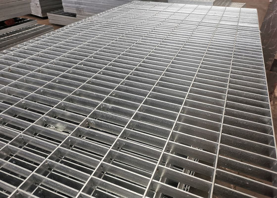 Nền tảng đường lái xe Đường đi bộ lưới thép 120mm Lớp phủ kẽm cao