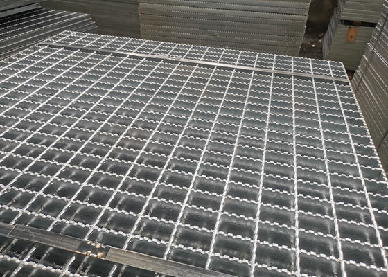 Nền lưới kim loại chống gỉ Q235 Loại thanh phẳng Dày 7mm