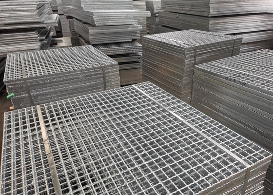 Nền tảng lưới đi bộ mạ kẽm hạng nặng không trượt 75x10mm