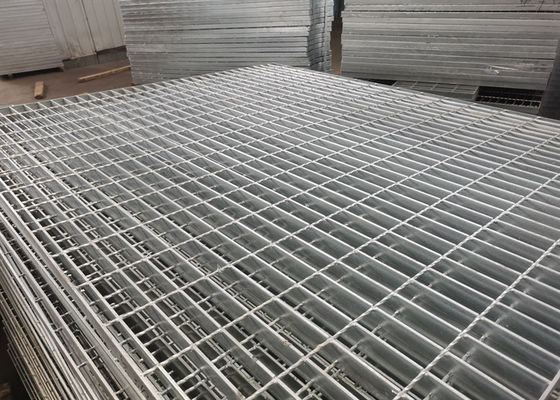 Tấm sàn bằng thép không gỉ màu bạc Q235 Mạ kẽm nhúng nóng Độ bền cao