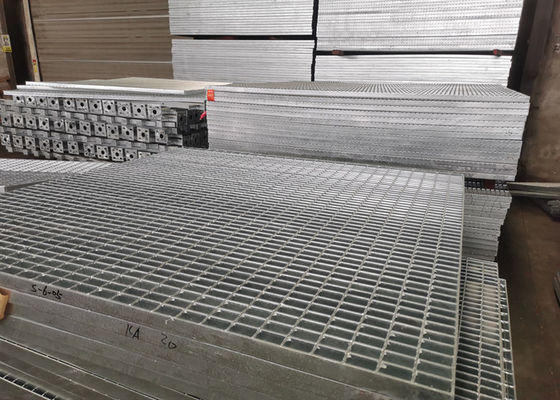 Lưới thép mạ kẽm nhúng nóng 30 * 100mm có răng cưa Độ bền cao