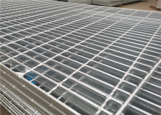 Nền tảng cầu thang răng cưa Lưới thép mạ kẽm nhúng nóng 3X30